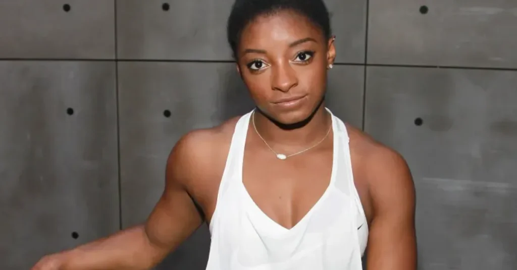 Simone Biles height